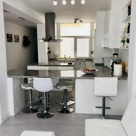 아파트 Apartamento Castillo Santa Barbara 알리칸테